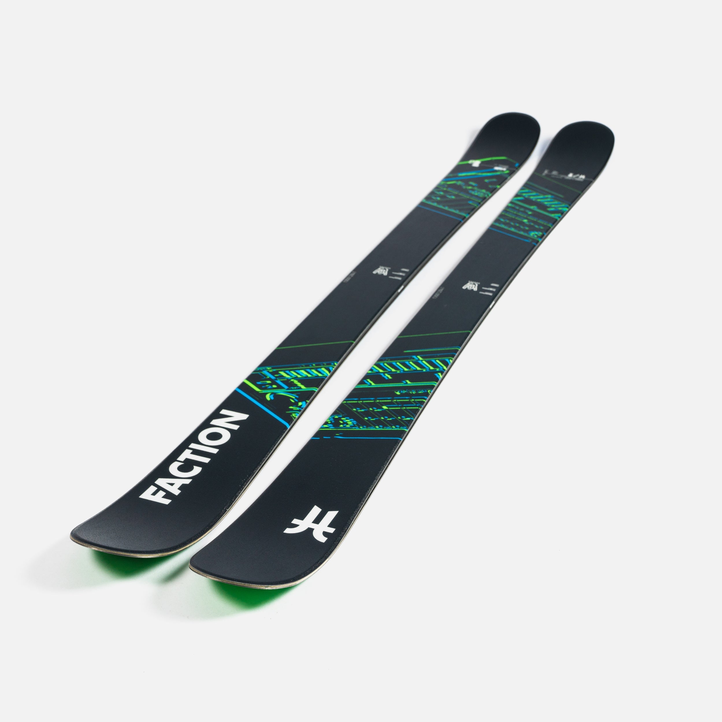 板の長さ170cm〜FACTION ファクション　スキー板172センチ
